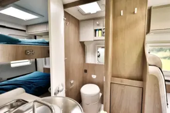 CAMPER VAN CARADO CV 601 PRO - Imagen 6