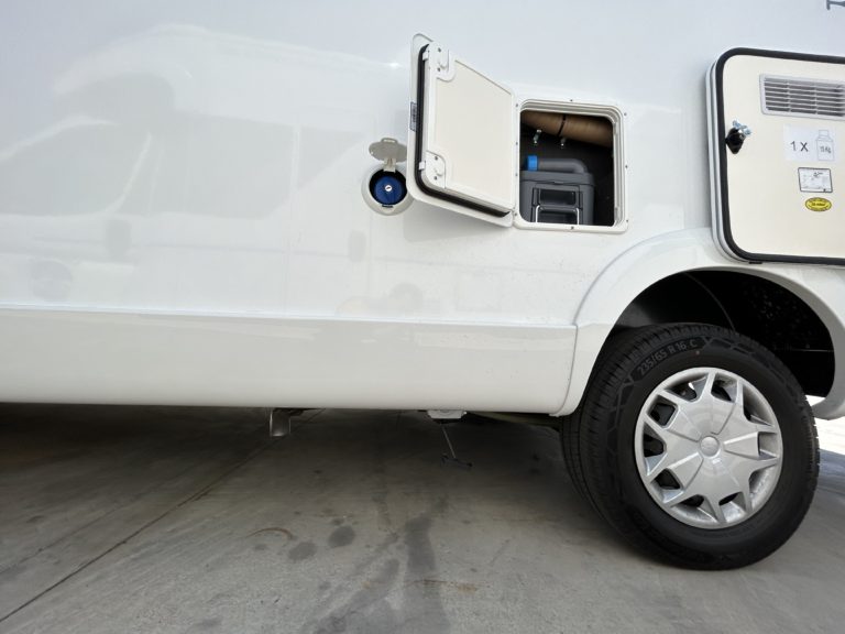 AUTOCARAVANA ROLLER TEAM KRONOS 277M - Imagen 20